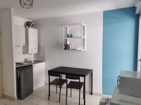 location meublée appartement 1 pièce 18.7 m² à montpellier (34000)  560 €