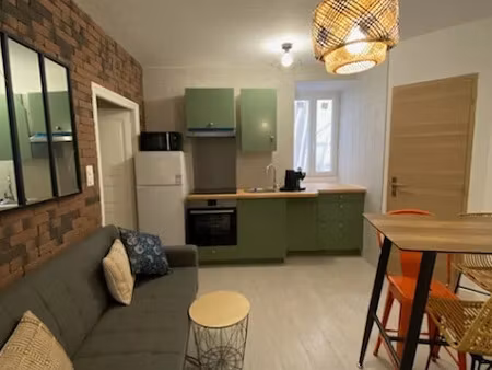 location meublée appartement 2 pièces 21.8 m² à bastia (20200)  570 €