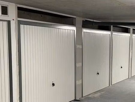 parking à louer