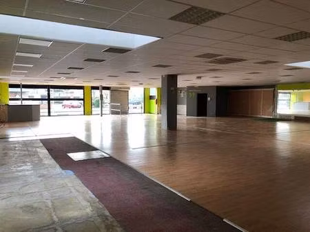 local commercial à vendre