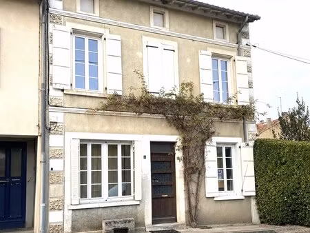 maison de village avec jardinet
