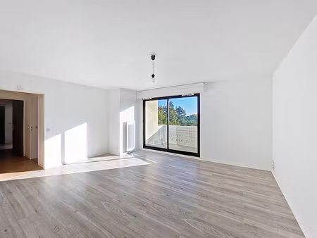a vendre appartement t3 de 72m² secteur bourran