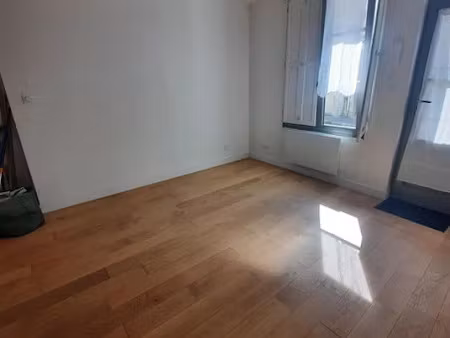 location meublée appartement 3 pièces 55 m² à tours (37000)  1 050 €