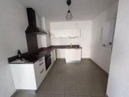 location appartement 2 pièces à brest st pierre (29200) : à louer 2 pièces / 48m² brest st