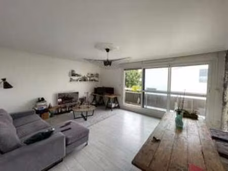 location appartement 4 pièces à brest (29200) : à louer 4 pièces / 73m² brest