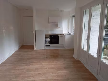 location meublée appartement 2 pièces 35 m² à la madeleine (59110)  720 €