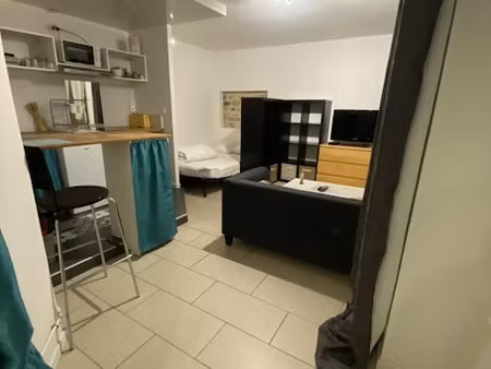 location meublée appartement 1 pièce 28 m² à neuville-sur-oise (95000)  690 €