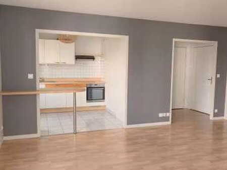 location appartement 2 pièces à quimper (29000) : à louer 2 pièces / 51m² quimper
