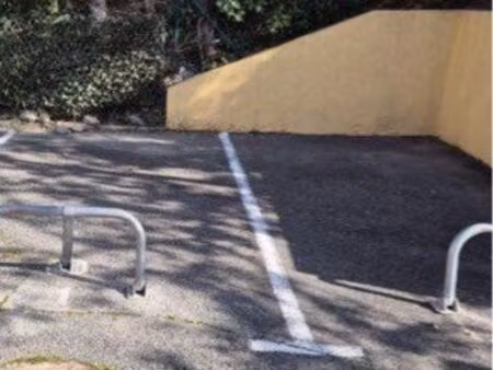 places de parking dans résidence sécurisée