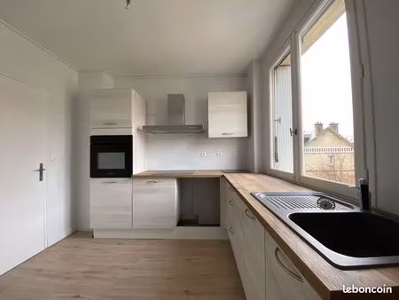 appartement 2 pièces 83 m²