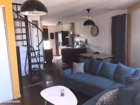 appartement f3 en duplex meublé