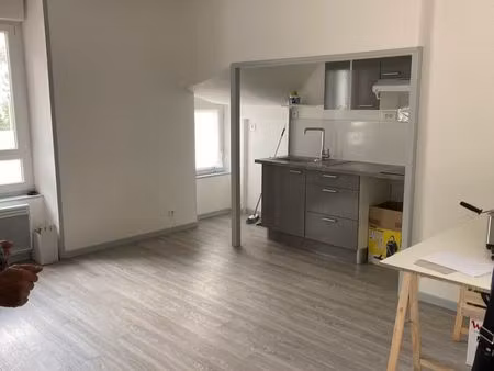 rond point de paris - t2 de 39 m² avec parking