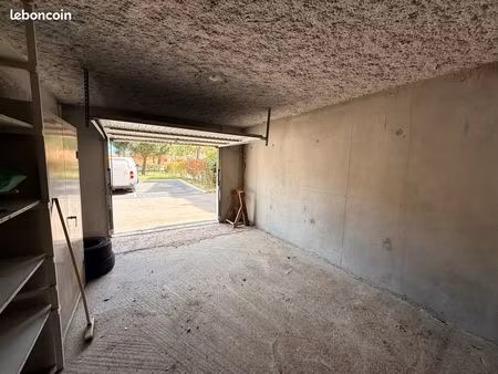 garage à louer