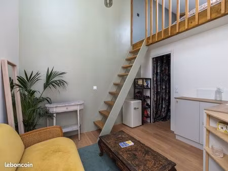studio 20m2 à garches pour juilllet/août
