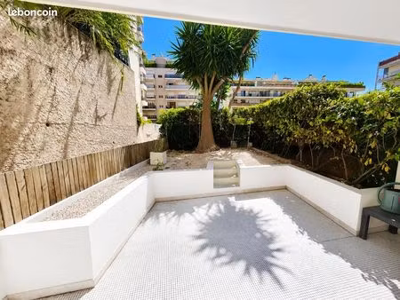 appartement 1 pièce 49 m²
