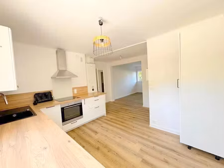 location appartement 3 pièces 60 m² à la seyne-sur-mer (83500)  880 €