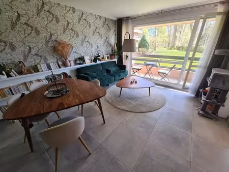 location meublée appartement 3 pièces 80 m² à crosne (91560)  1 560 €