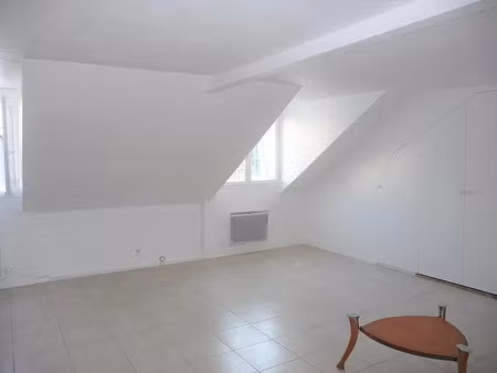 location appartement 2 pièces 37 m² à paris 9ème (75009)  1 475 €