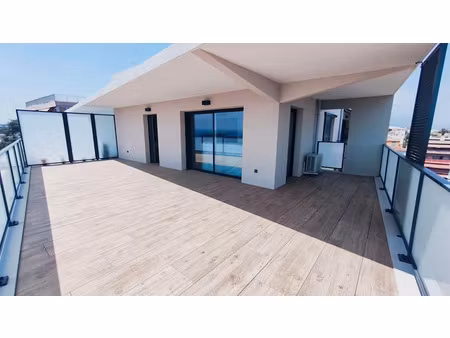 location appartement 2 pièces 55.45 m² à saint-laurent-du-var (06700)  1 900 €