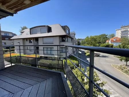 appartement à louer avec garage et terrasse   woluwe-saint-pierre (vbe47404)