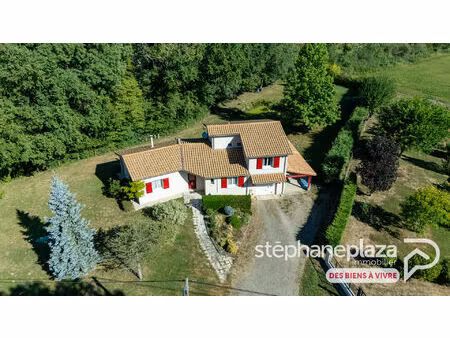maison familiale 4 chambres avec parc arboré de 2 500 m²