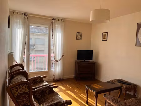 location appartement 2 pièces 53 m² à roussillon (38150)