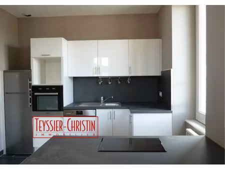 location appartement 3 pièces 58 m² à saint-martin-en-haut (69850)