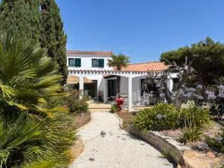 vente maison au fenouiller (85800) : à vendre / 167m² le fenouiller