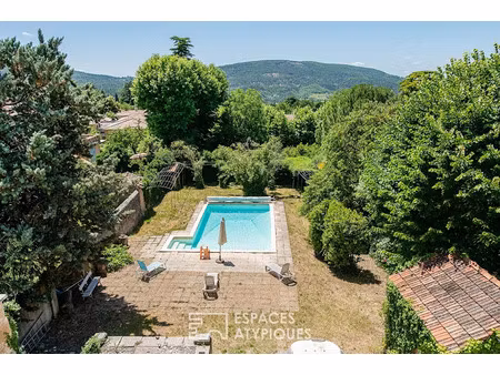 vente maison 13 pièces 300 m² à saint-etienne-les-orgues (04230)  630 000 €
