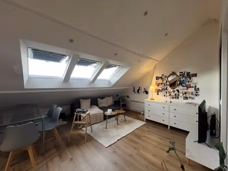 appartement f2 situé en centre ville / parfait état