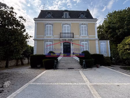 grand f3 rénové - coulommiers centre