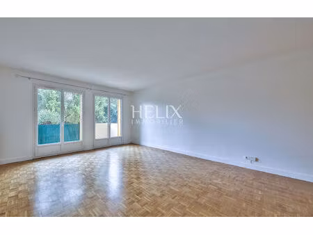 le vésinet - bel appartement 3 pièces de 80 m² avec ascenseur