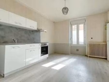 location appartement 3 pièces au mans (72000) : à louer 3 pièces / 55m² le mans