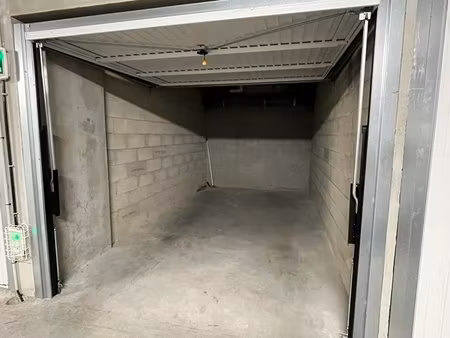 parking à louer