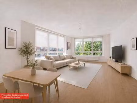 berchem-sainte-agathe : appartement 2 chambres avec balcon