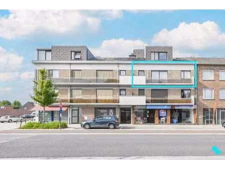 centraal gelegen appartement in oostrozebeke