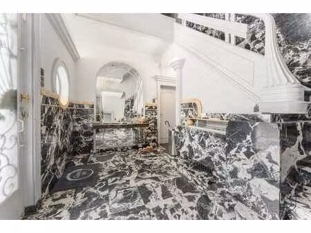 maison de caractère avec 5 ch  ascenseur et nombreuses possi