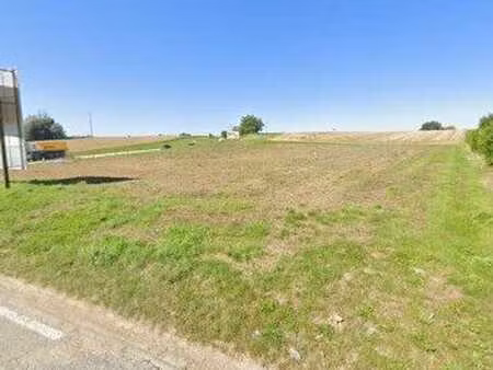 terrain à bâtir avec potentiel pour deux logements