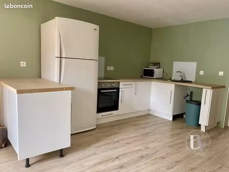 immeuble 150 m² pexiora