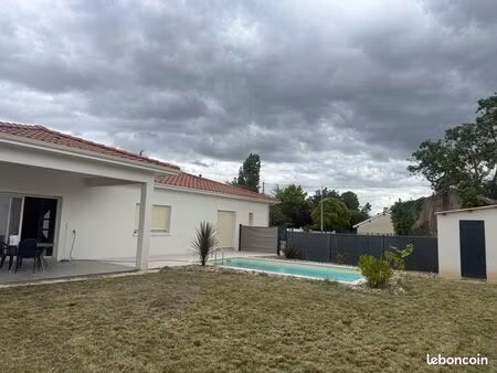 villa contemporaine de 2024