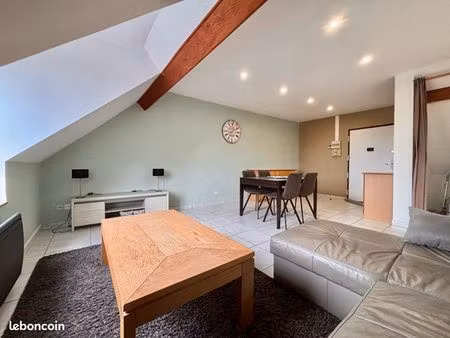 à louer – t2 meublé lumineux et confortable – troissereux (disponible août)