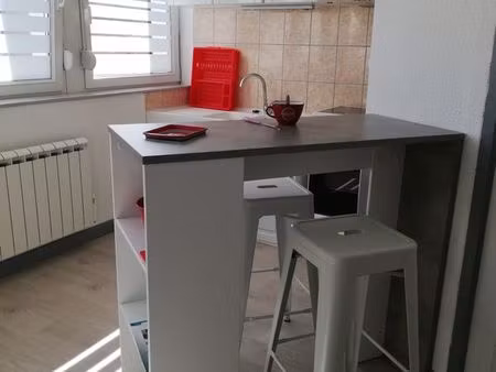 à louer – studio 26 m² – les gras