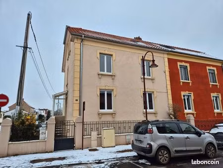 loue f2 à yutz  entièrement rénové
