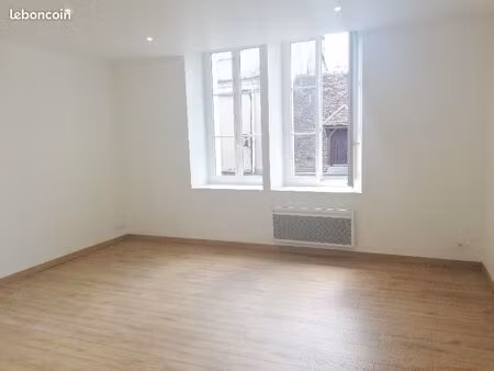appartement t3 hyper centre