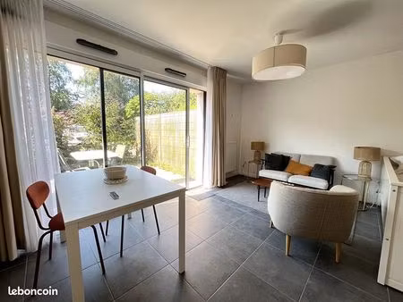 studio 1 pièce 31 m²