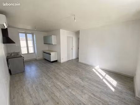 appartement t3  centre-bourg