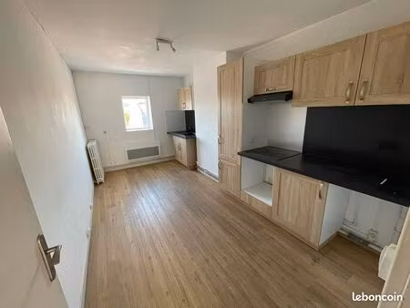 appartement t3 de 67m² avec 2 chambres et situé dans le centre-ville de lens