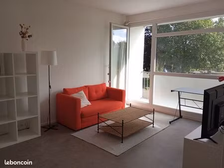 à louer meublé 45m² mont-saint-aignan  proche place colbert  campus universitaire  busines