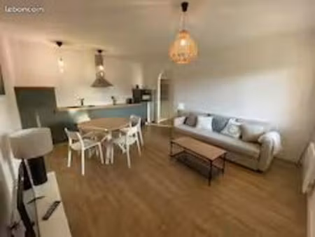 location t2 meuble a l'annee