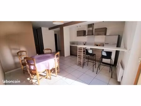apparemment 62m2 + terrasse + parking